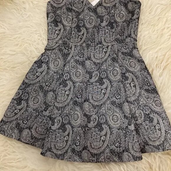 Alice + Olivia A-Line Dress Silver Printed Sleeveless with V-Neck Exposed Zip Cl - Picture 8 of 11